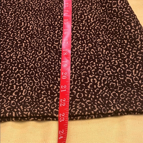 Ann Taylor Brown Animal Print Top size L - Picture 6 of 7